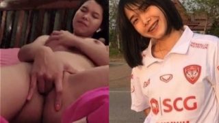 คลิปหลุดทางบ้าน วัยรุ่นสาวไทย เงี่ยนหี วีดีโอคอลแฟน เบ็ดหี ให้แฟนชักว่าว